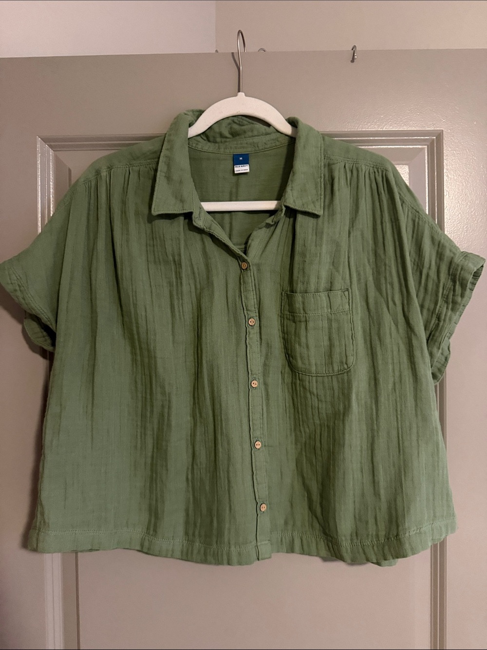Old Navy Lightweight Olive Green Button-Front Women's Top